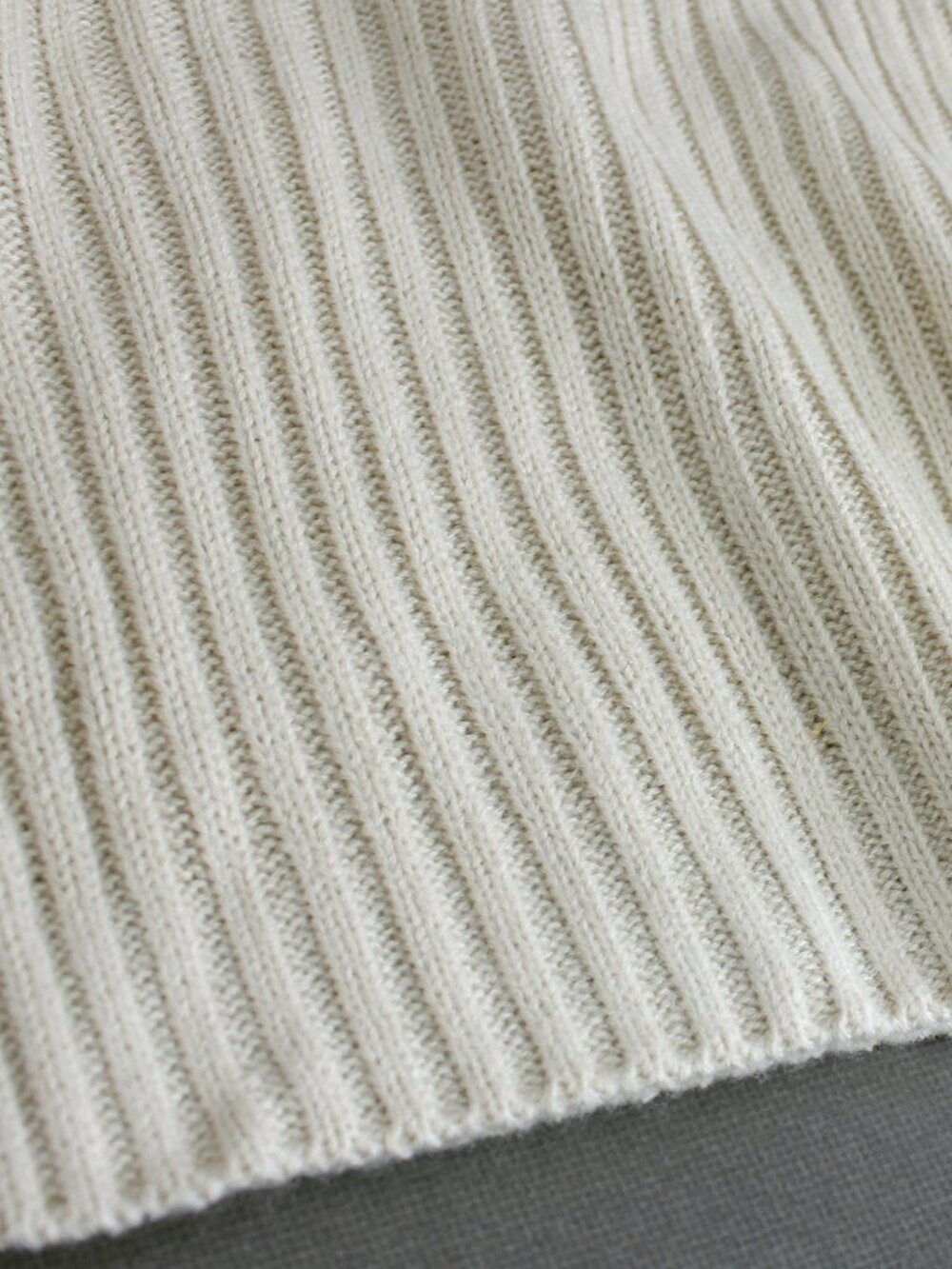 Cream Ribbed Knit Crop Tank - Picture 7 of 7